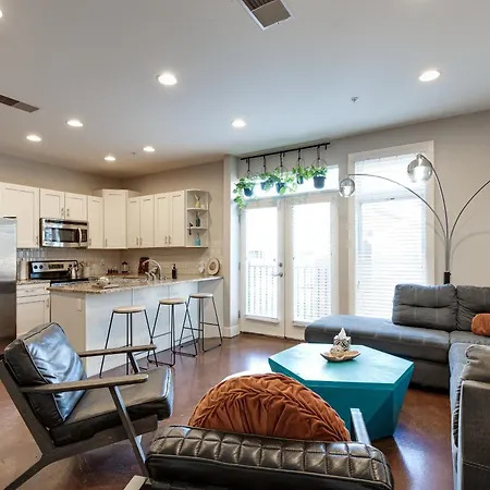 Nashville Condo - Near Music Row- Private Balcony